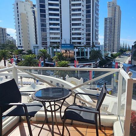Broadbeach Holiday Apartments Gold Coast Exterior photo