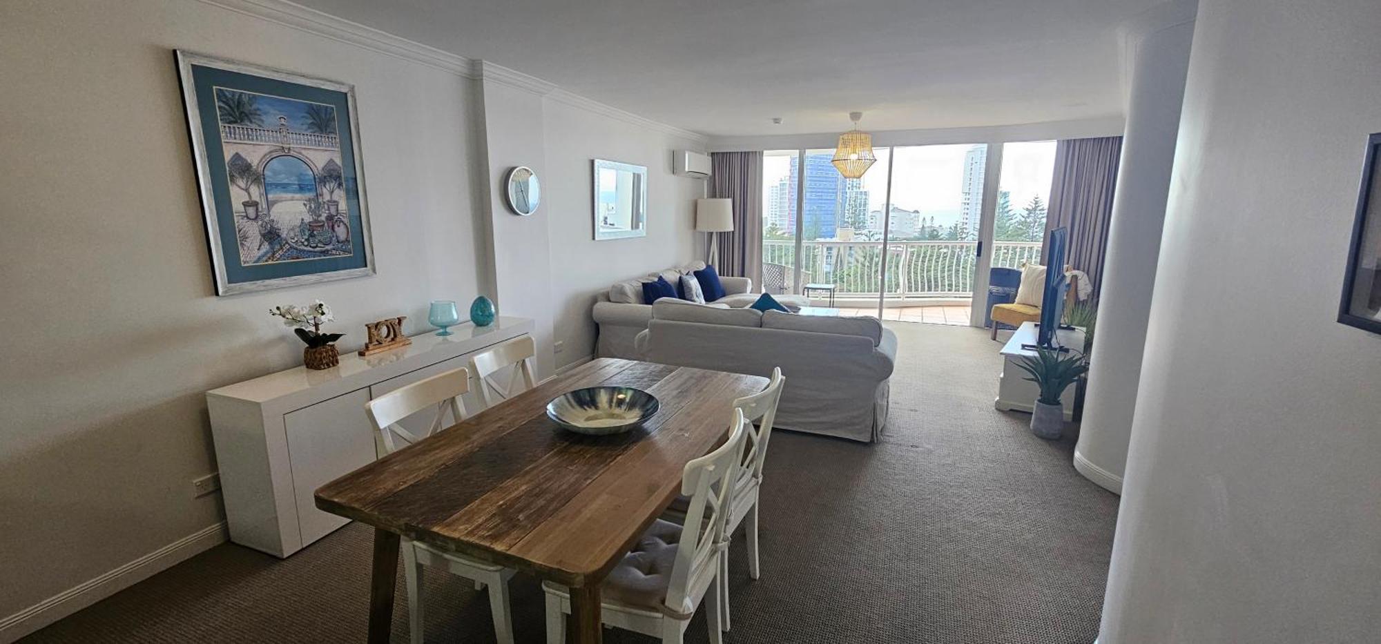Broadbeach Holiday Apartments Gold Coast Exterior photo